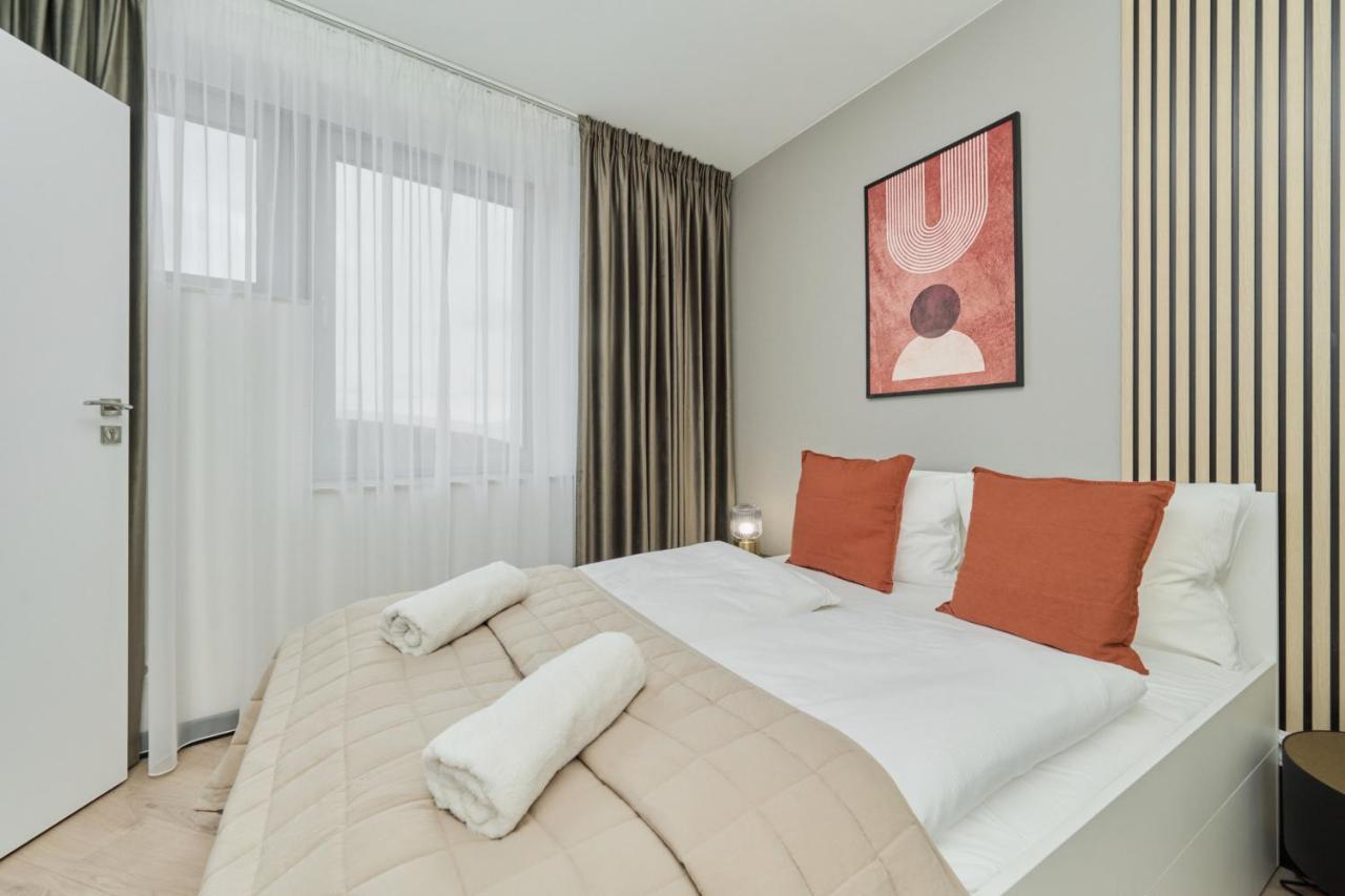 Wroclavia Apartments Dyrekcyjna By Noclegi Renters Вроцлав Екстер'єр фото