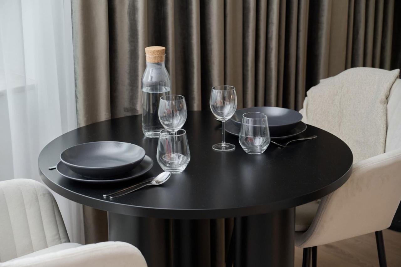 Wroclavia Apartments Dyrekcyjna By Noclegi Renters Вроцлав Екстер'єр фото
