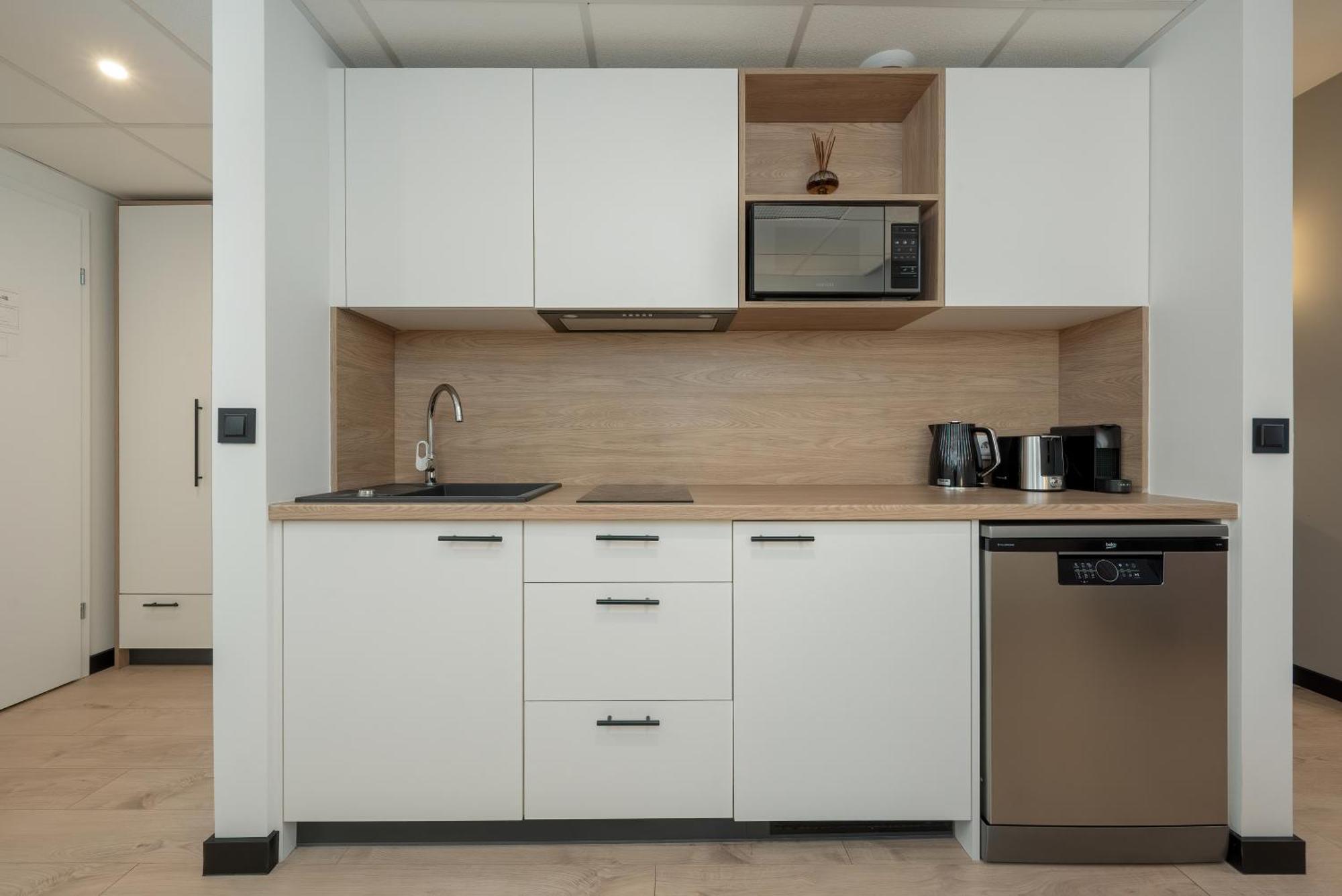 Wroclavia Apartments Dyrekcyjna By Noclegi Renters Вроцлав Екстер'єр фото